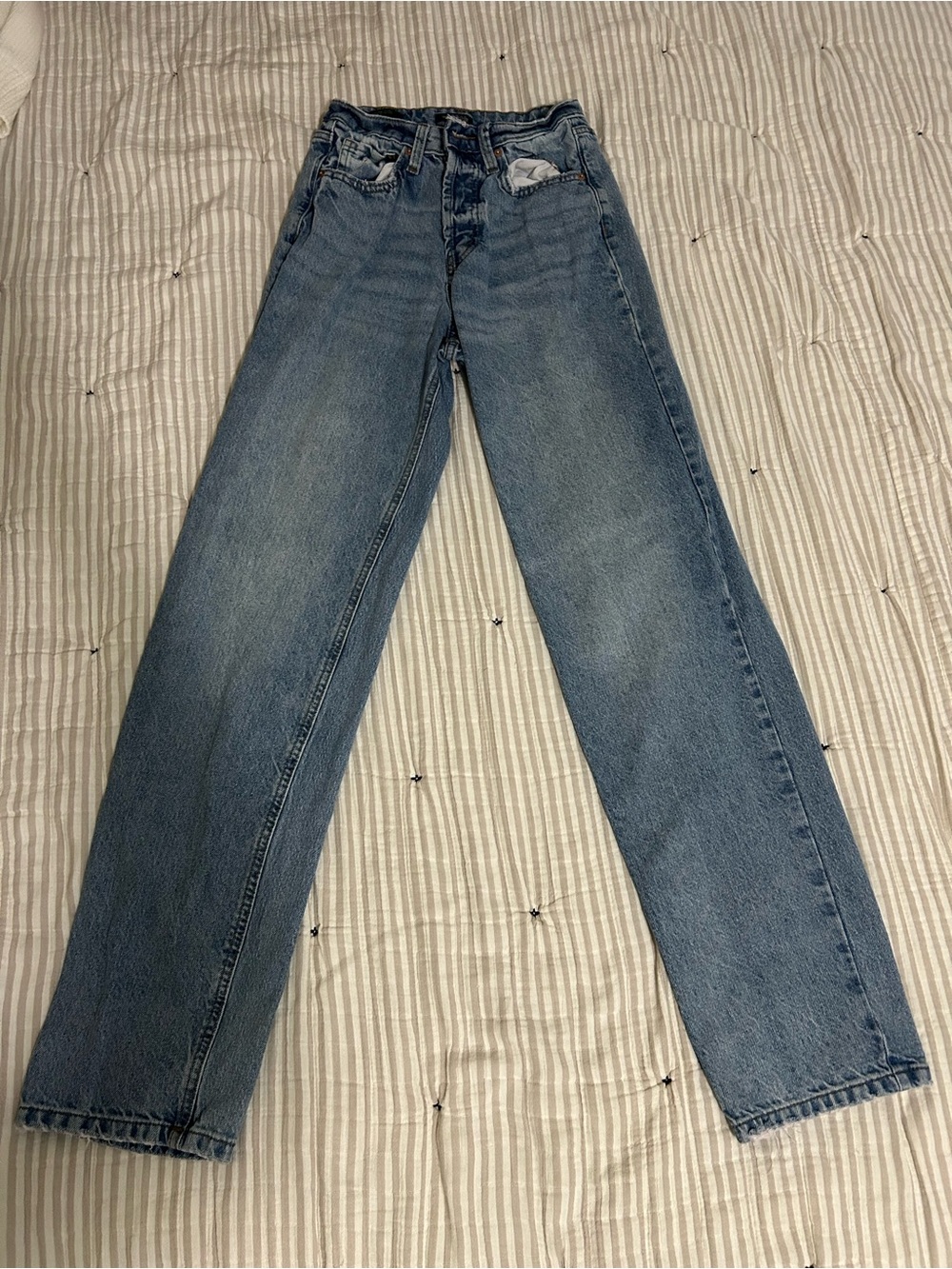 wild fable Light Blue Boyfriend Jeans - Picture 3 of 4